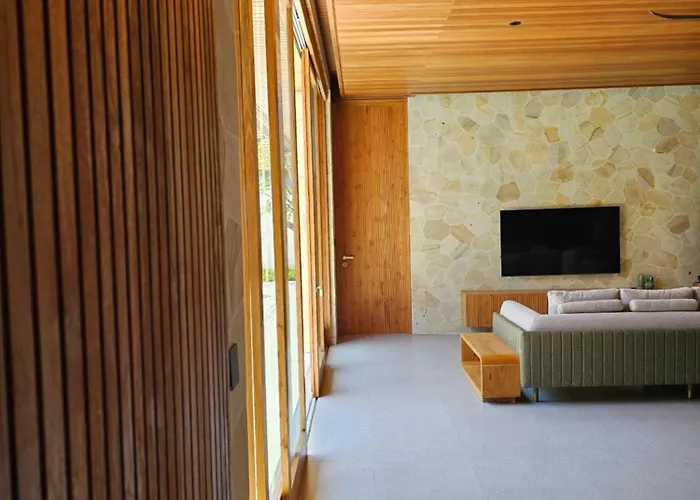 Sucasas, Luxury Pool Nusa Dua, Bali Villa